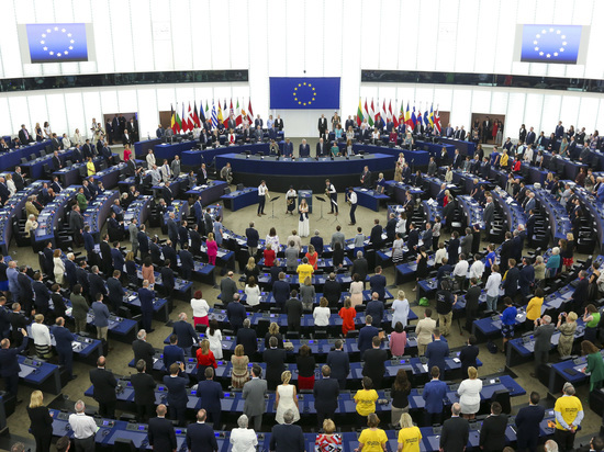 Угрозы отказа ЕС от российской нефти и газа назвали фикцией